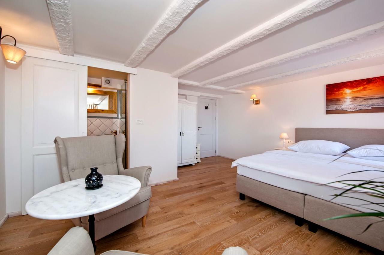 Casa Colloredo Free Parking Rovinj Exteriör bild